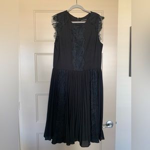 Banana Republic Black Lace Pleated Dress in a size 16 Tall